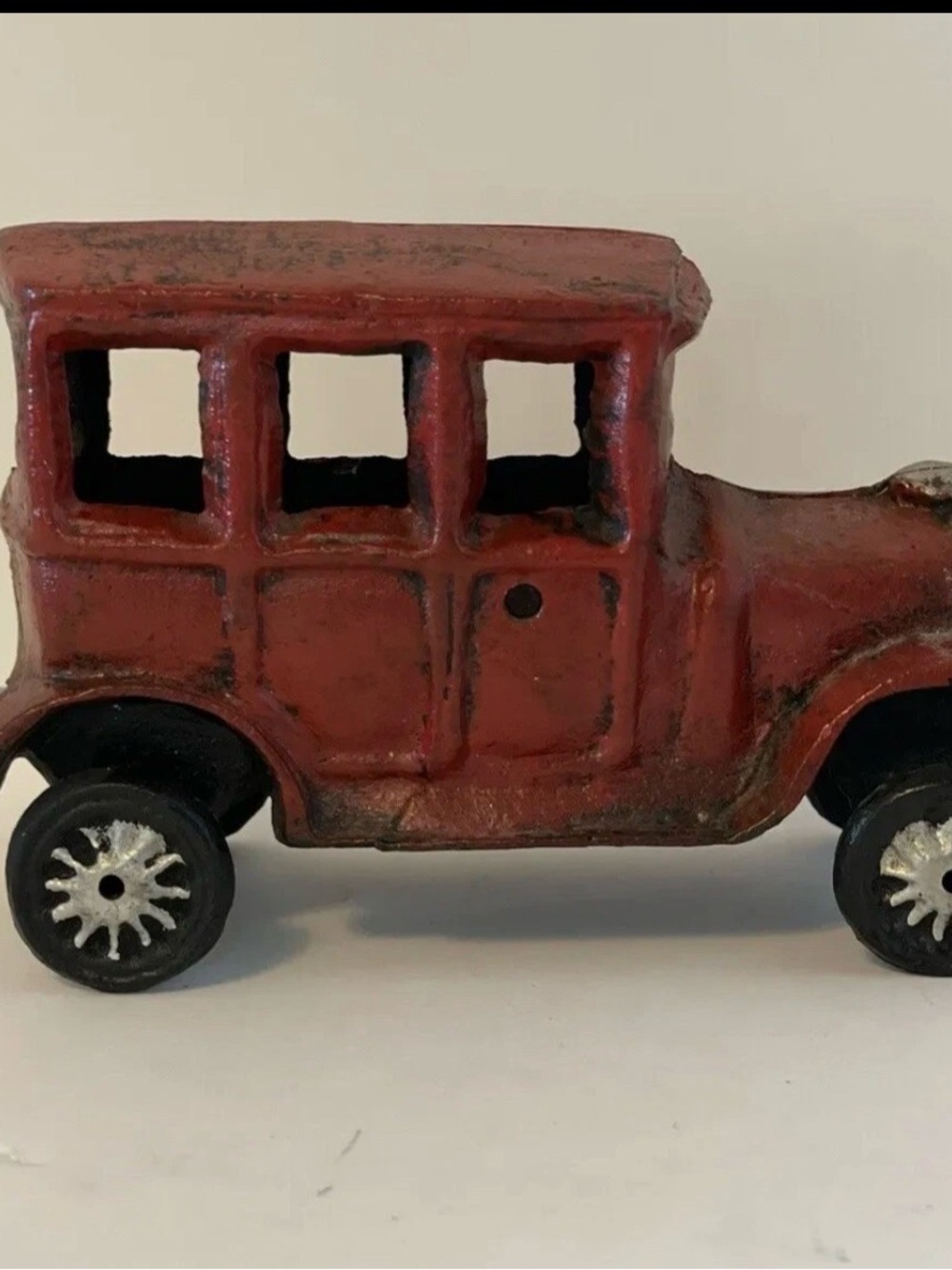 Cast Iron Ford Model T Sedan
Reproduction Red Car Vintage Cab
VTG